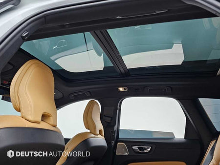 Volvo XC60 — photo 18