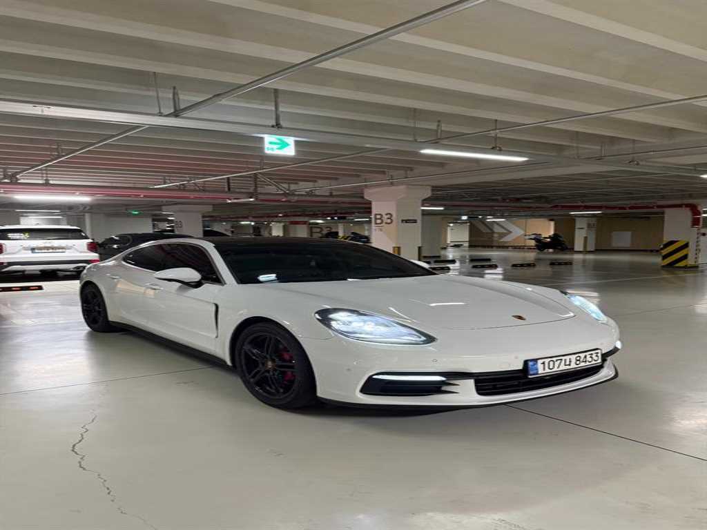 Porsche Panamera — photo 07
