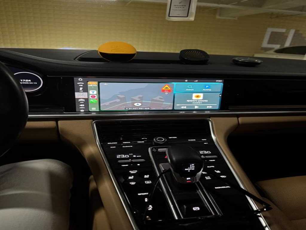 Porsche Panamera — photo 12
