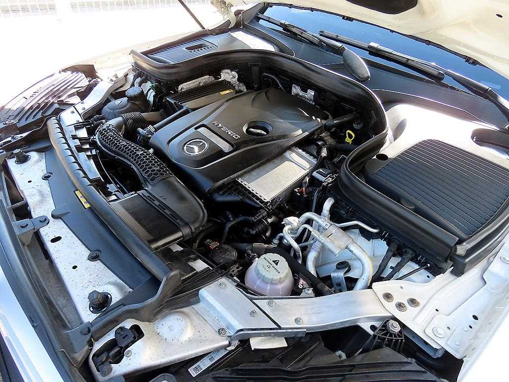 Mercedes-Benz GLC-Class — photo 19