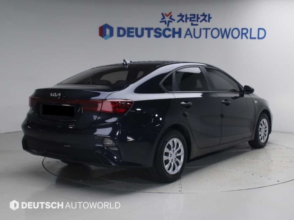 Kia K3 — photo 02