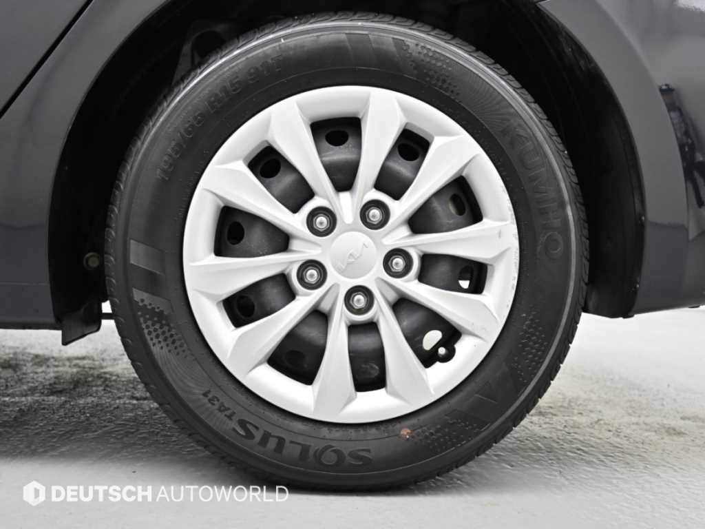 Kia K3 — photo 05