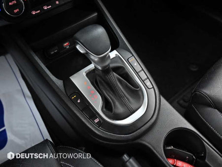 Kia K3 — photo 09