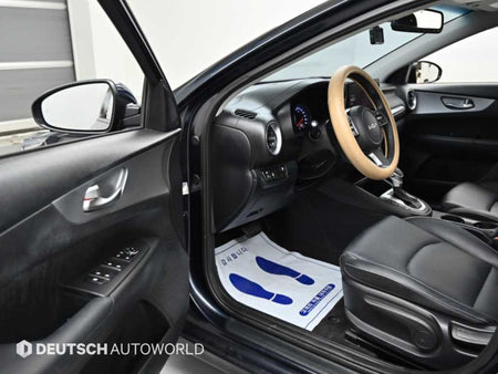 Kia K3 — photo 11