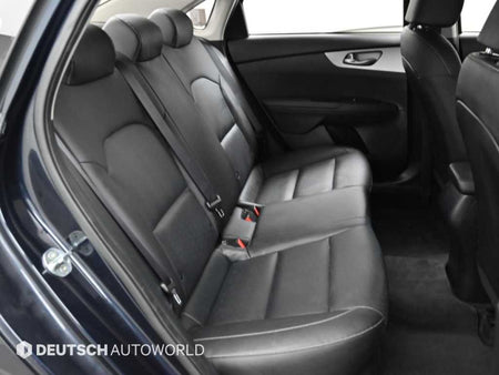Kia K3 — photo 12