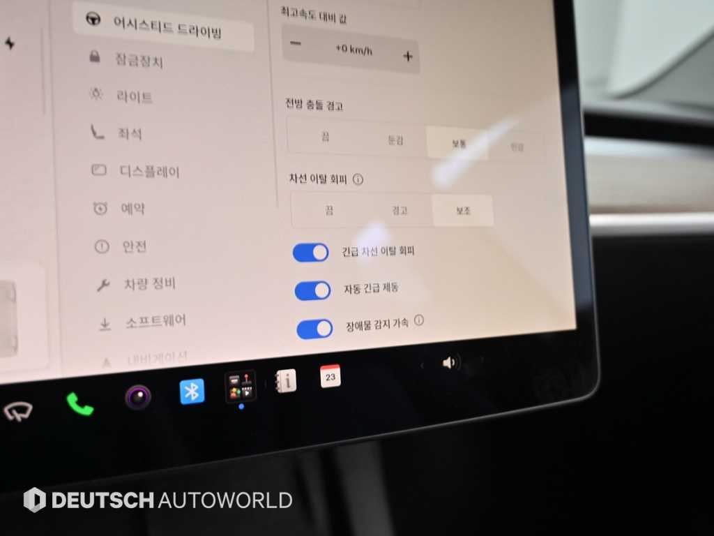 Tesla Model 3 — photo 17