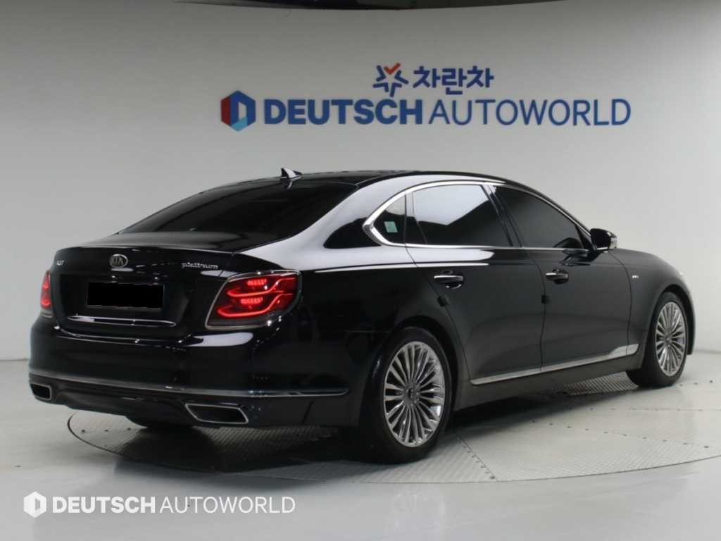 Kia K9 — photo 02