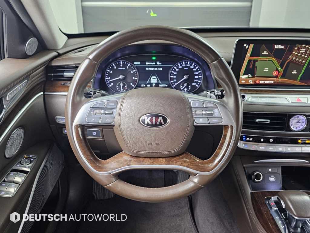 Kia K9 — photo 13