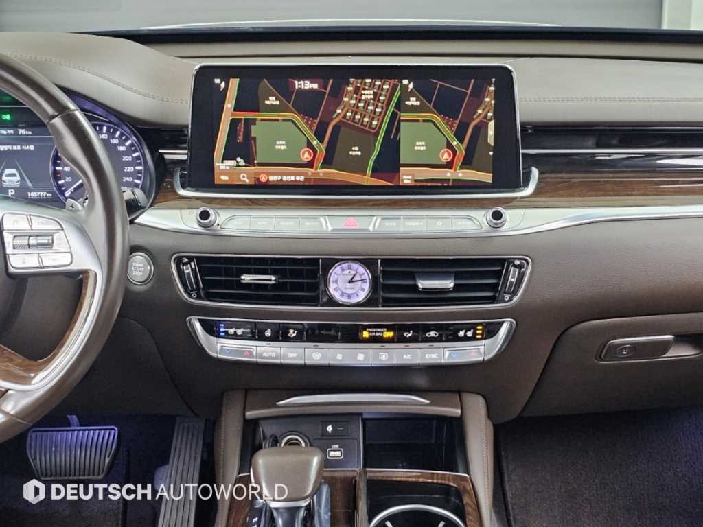 Kia K9 — photo 14