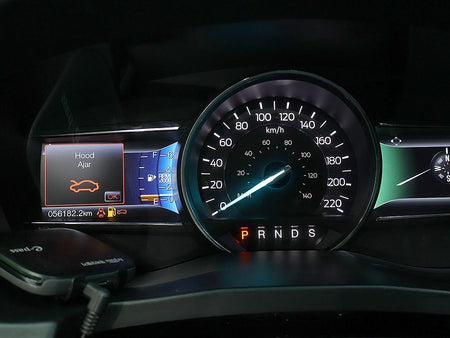 Ford Explorer — photo 06