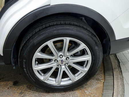 Ford Explorer — photo 08