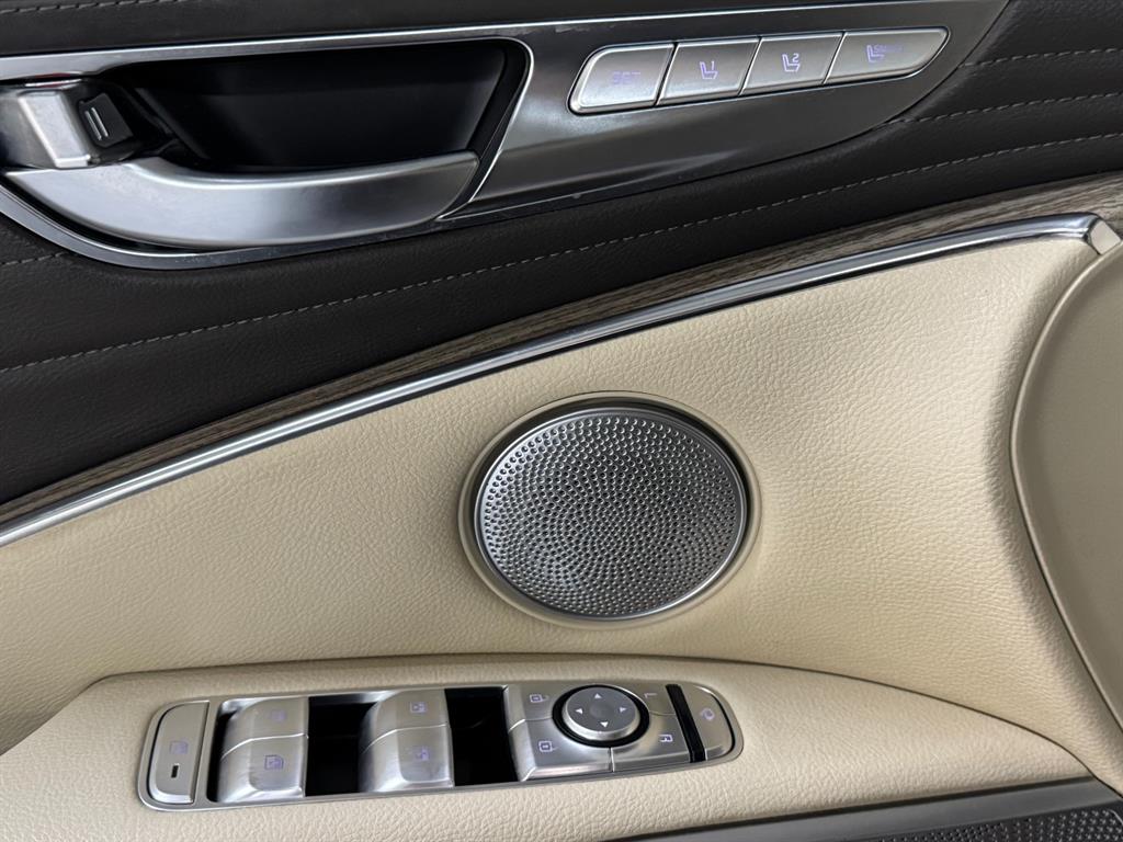 Kia K9 — photo 14