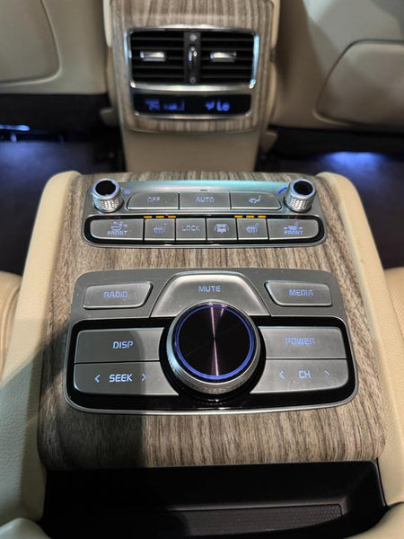 Kia K9 — photo 17