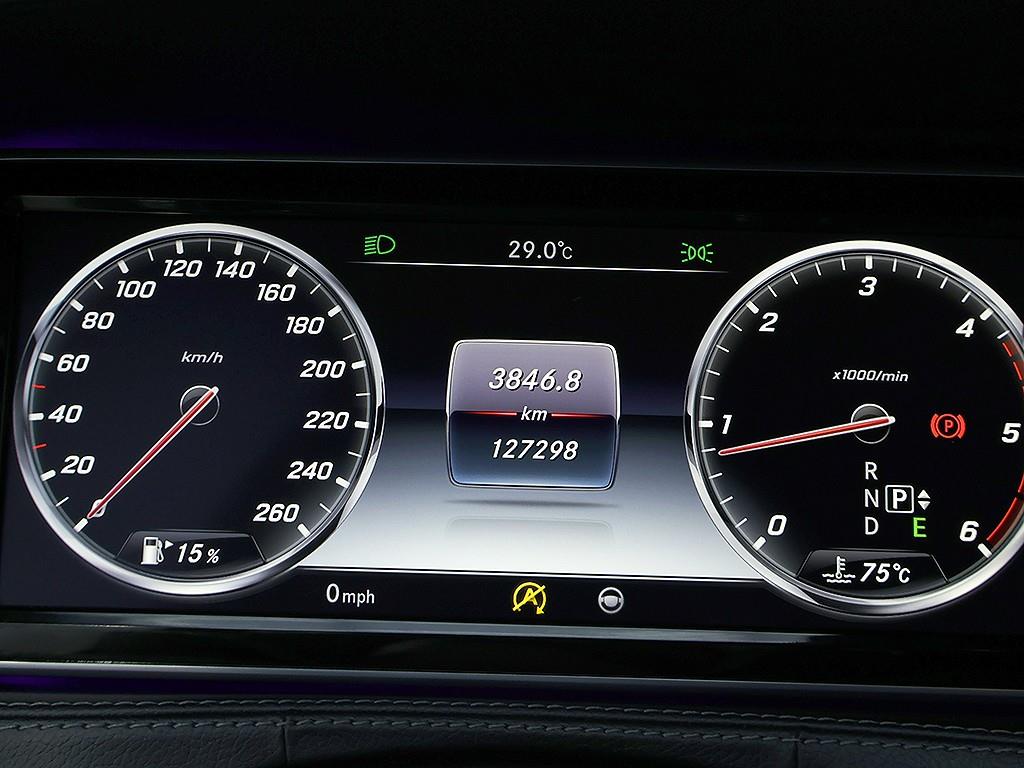 Mercedes-Benz S-Class — photo 06