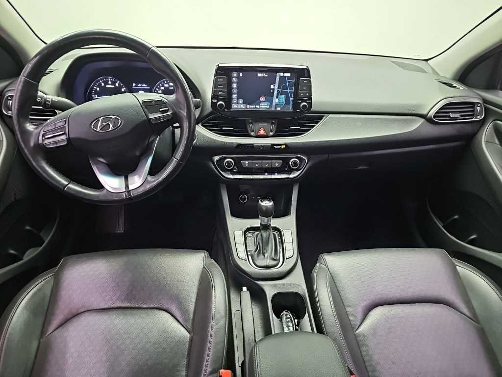 Hyundai i30 — photo 07