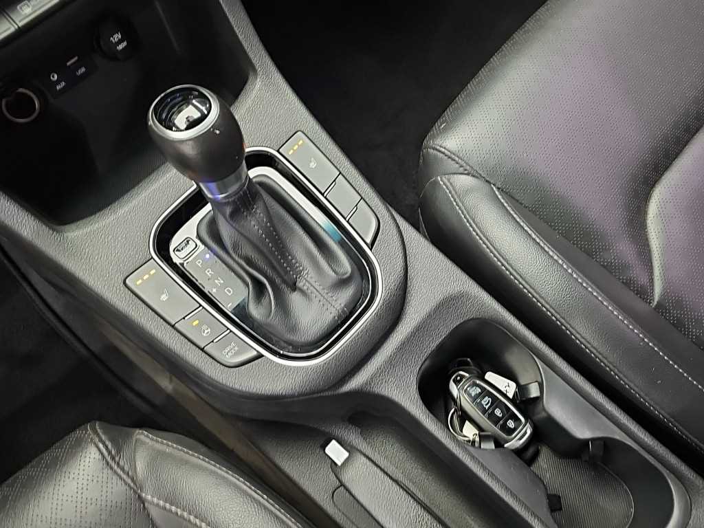 Hyundai i30 — photo 08