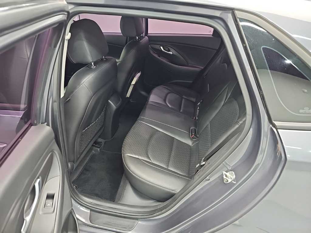 Hyundai i30 — photo 12