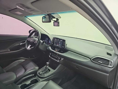 Hyundai i30 — photo 18