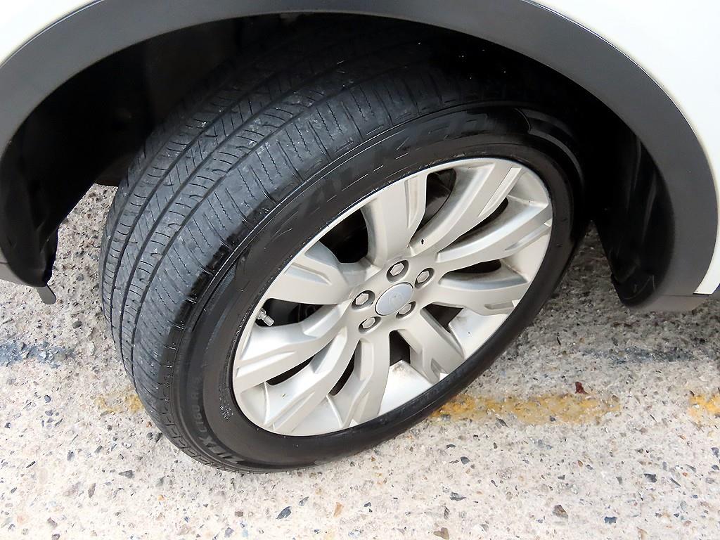Land Rover Discovery Sport — photo 20