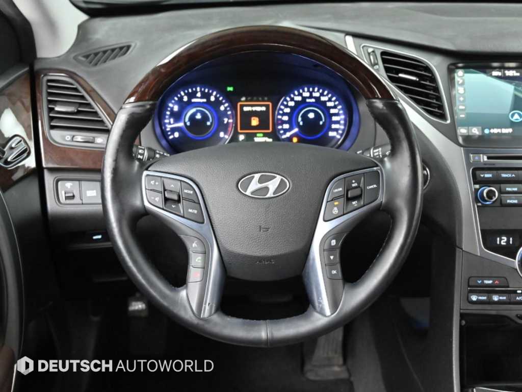 Hyundai Grandeur — photo 13