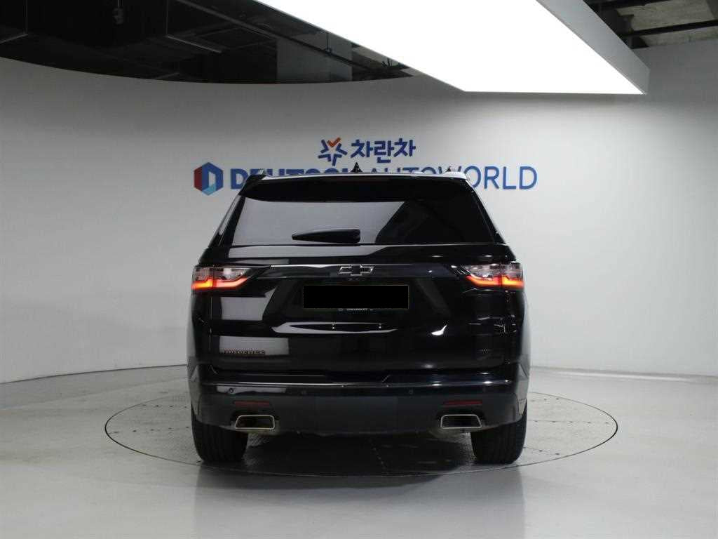 CHEVROLET Traverse — photo 04