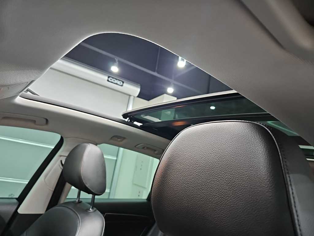 Audi Q5 — photo 14