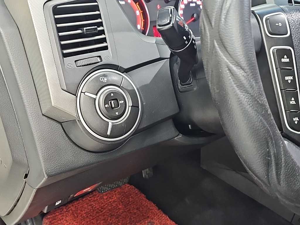 KGM KORANDO — photo 16