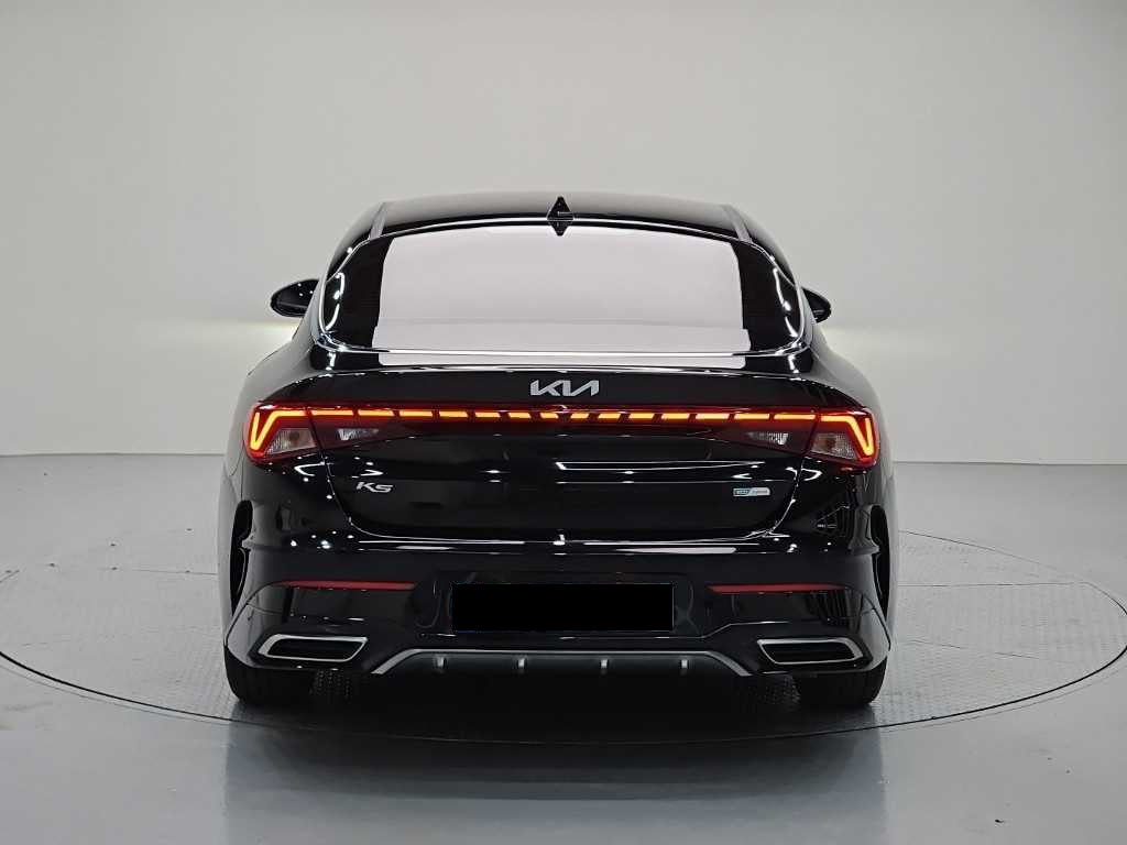 Kia K5 — photo 03