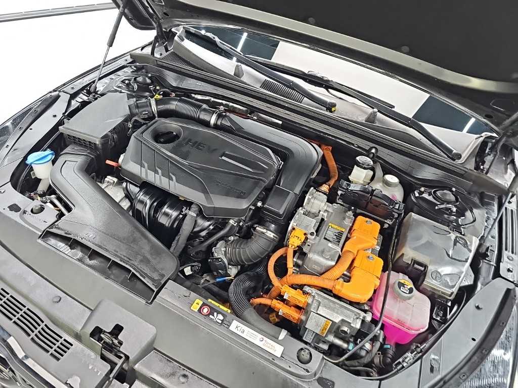 Kia K5 — photo 05