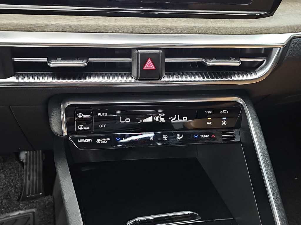 Kia K5 — photo 10