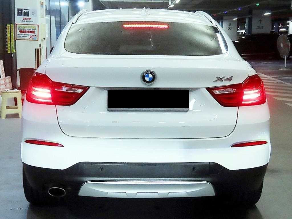 BMW X4 — photo 05