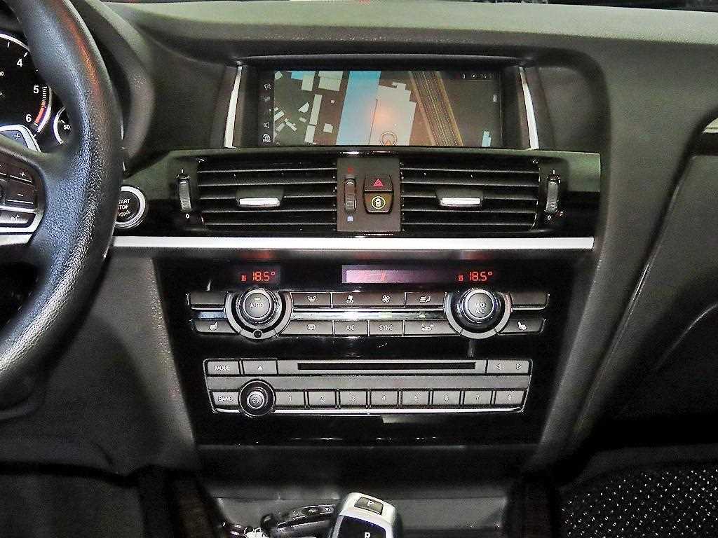 BMW X4 — photo 11