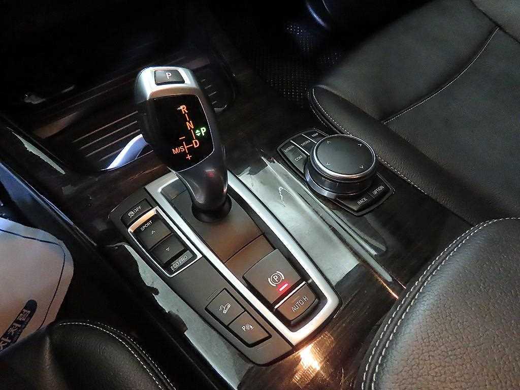 BMW X4 — photo 12