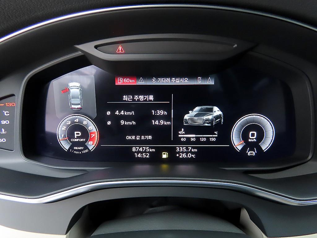 Audi A7 — photo 09