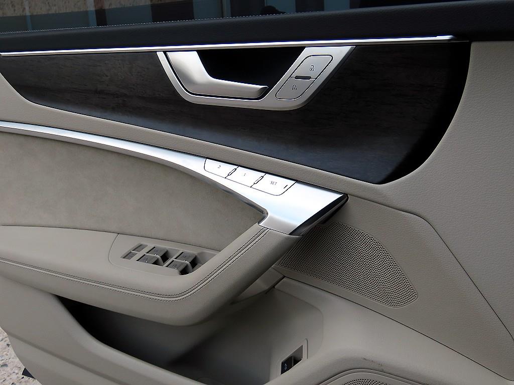 Audi A7 — photo 12
