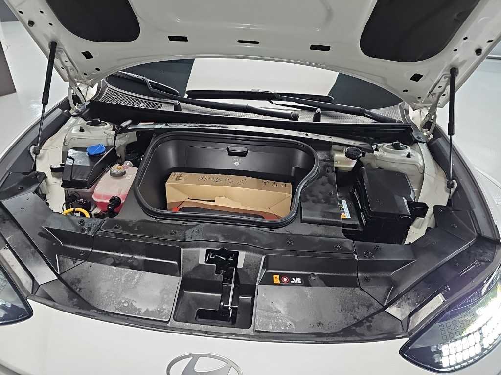 Hyundai Ioniq6 — photo 05