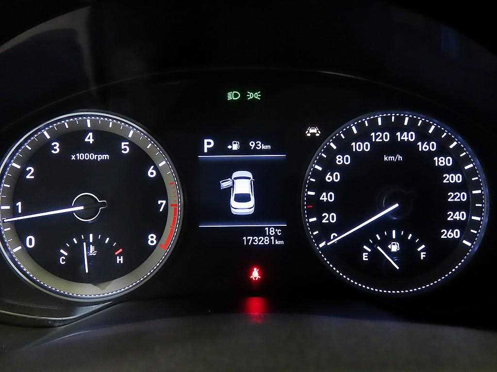 Hyundai Grandeur — photo 09