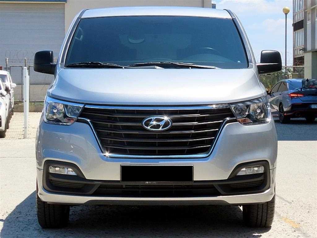 Hyundai Starex — photo 01