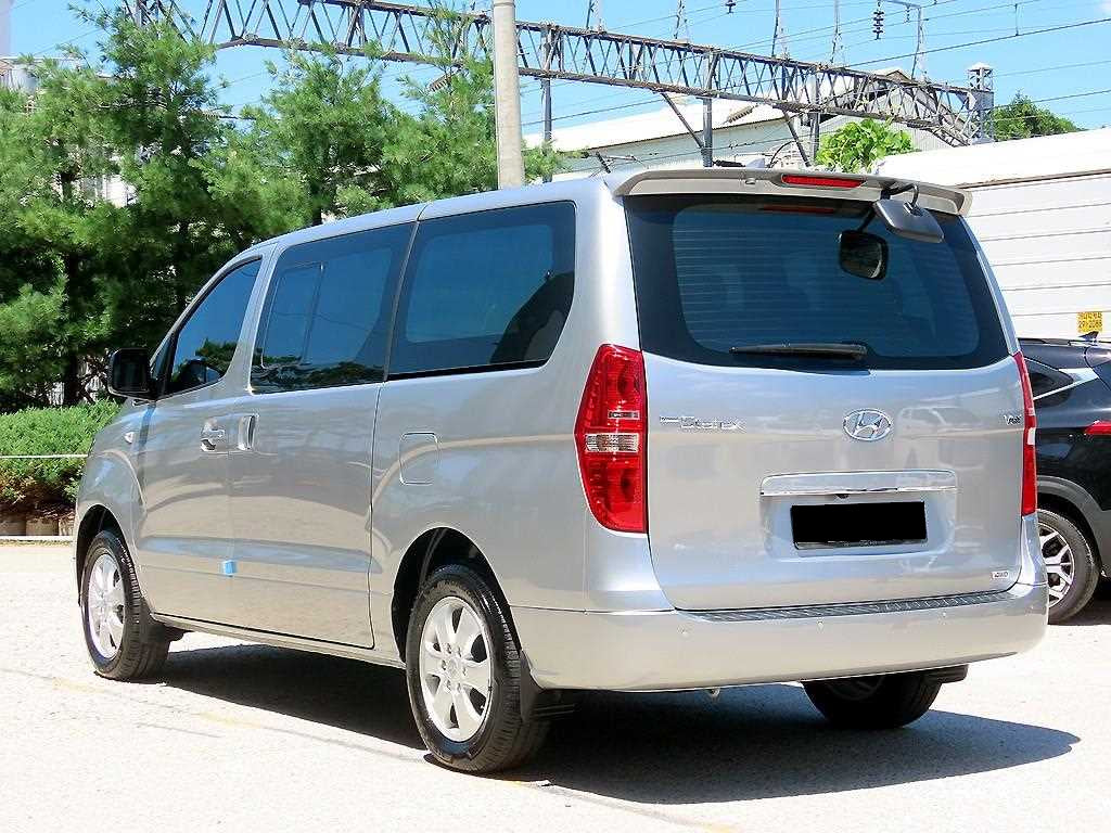 Hyundai Starex — photo 03