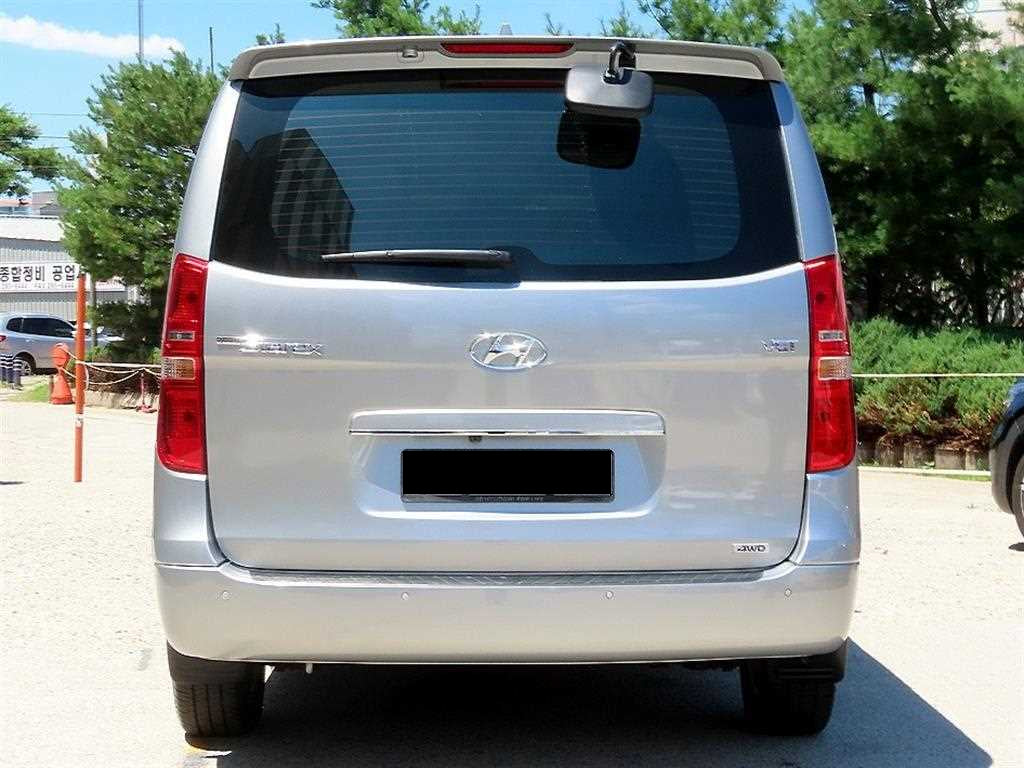 Hyundai Starex — photo 04