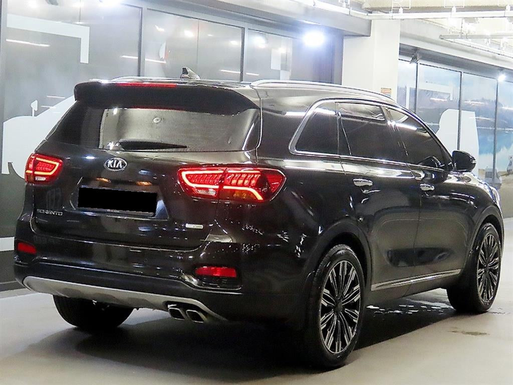 Kia Sorento — photo 04