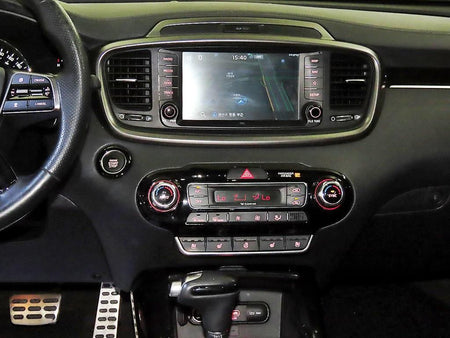 Kia Sorento — photo 11