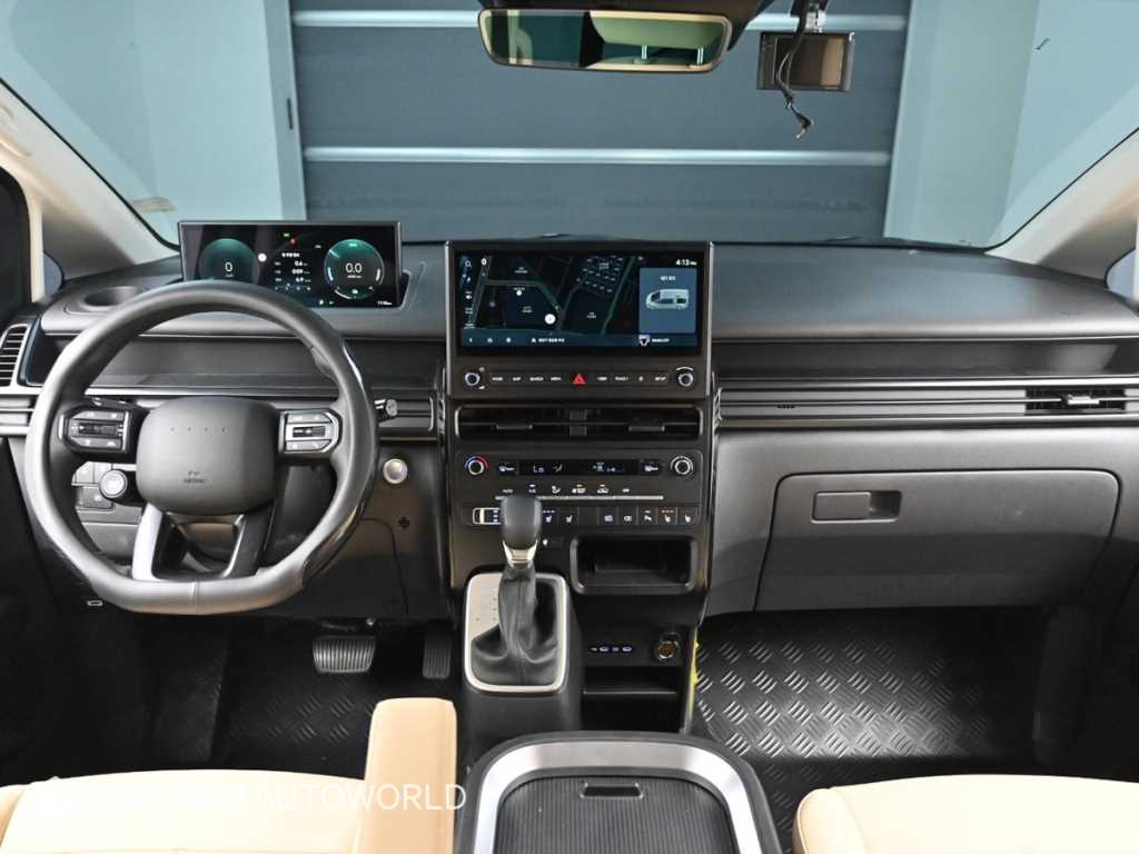 Hyundai Staria — photo 07