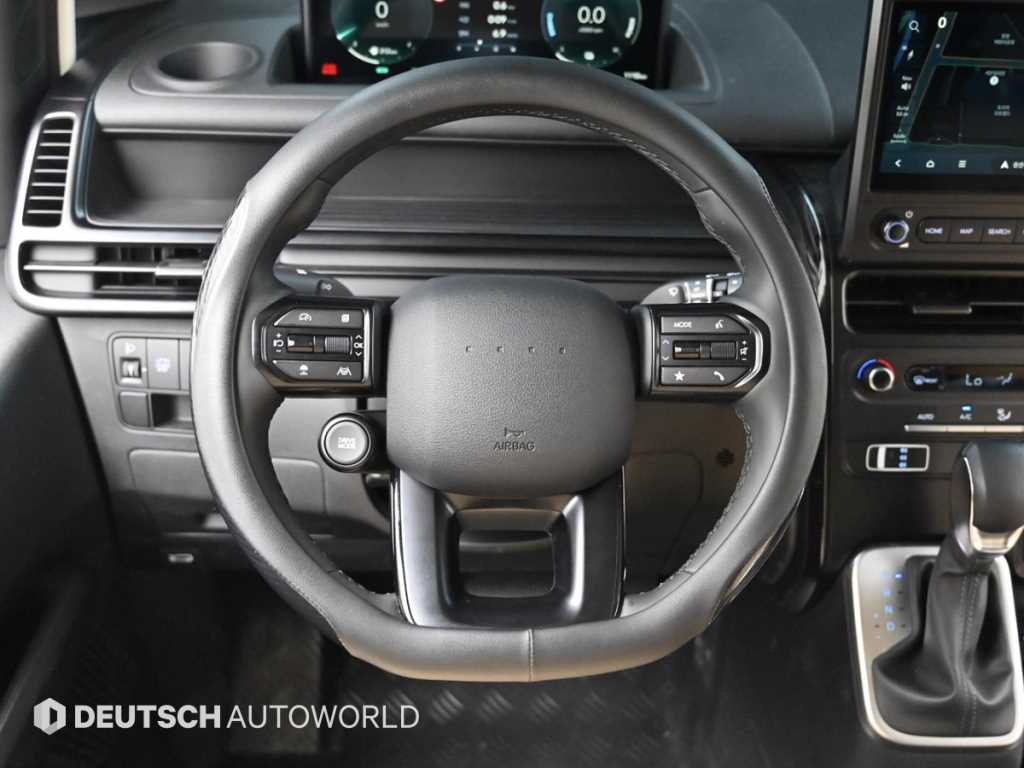 Hyundai Staria — photo 13