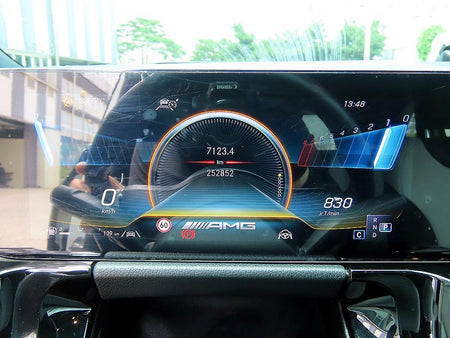 Mercedes-Benz GLA-Class — photo 09