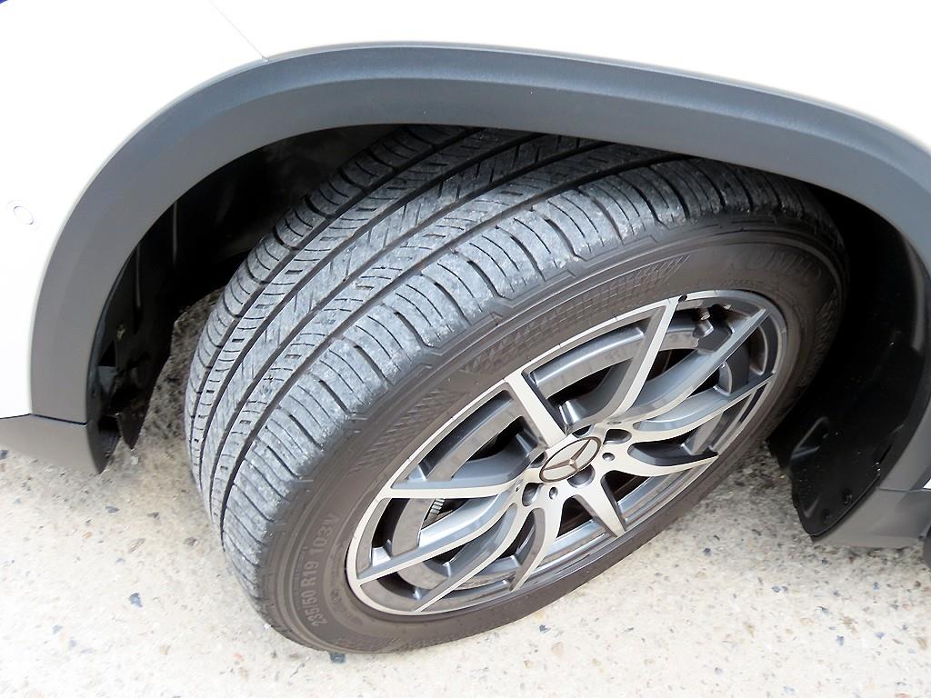 Mercedes-Benz GLA-Class — photo 20
