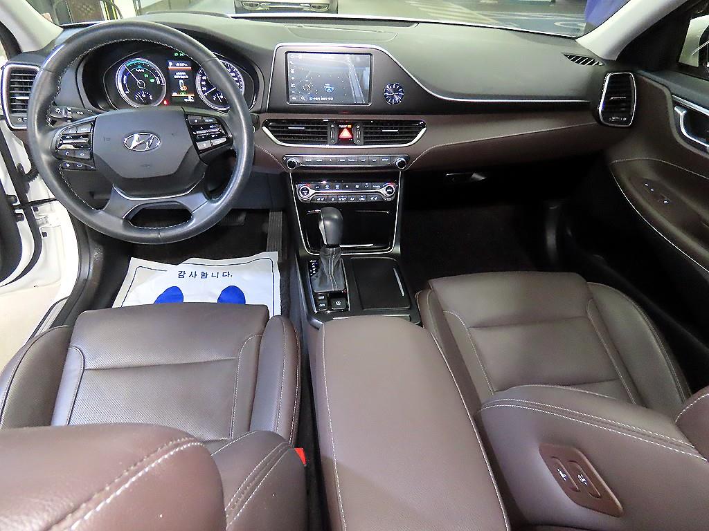 Hyundai Grandeur — photo 10