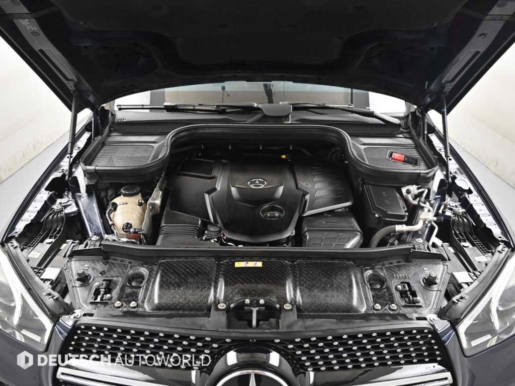 Mercedes-Benz GLE-Class — photo 06