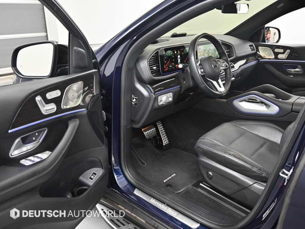 Mercedes-Benz GLE-Class — photo 11