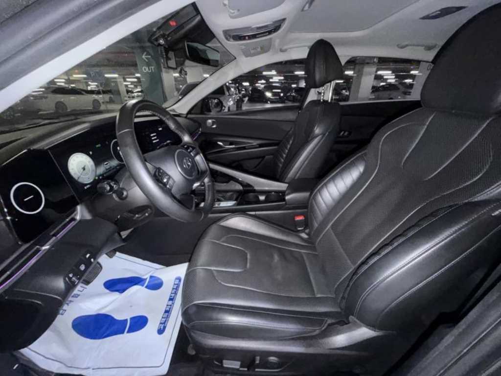 Hyundai Avante — photo 07